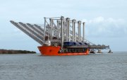 1_Kone-Cranes-Heavy-Lift-Ship