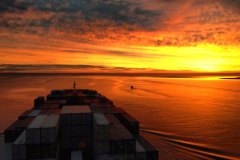1_Savannah-Sunrise-container-ship