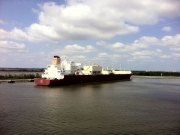 1_Elba-Island-LNG-Terminal-Tanker