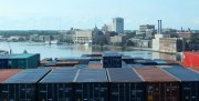 1_Savannah-Cityscape-container-ship
