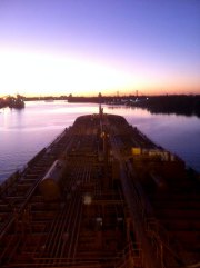 1_Savannah-River-on-Tanker-Ship