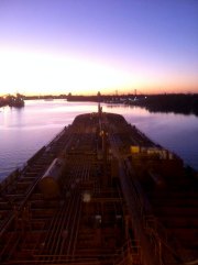 1_Savannah-River-on-Tanker-Ship