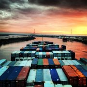 1_container-vessle-on-the-Savannah-River-1