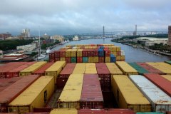 1_container-vessel-on-the-Savannah-River-6
