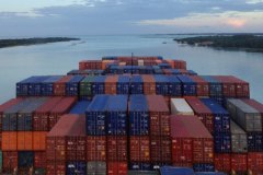 1_container-vessle-on-the-Savannah-River-5